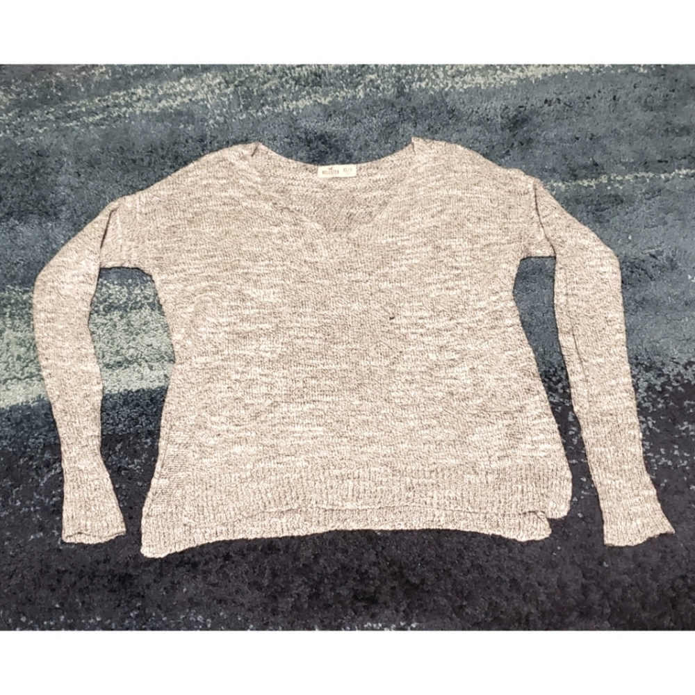 🎉 Hollister Sweater